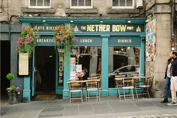 Comment les communautés peuvent-elles collaborer pour créer des systèmes alimentaires locaux résilients ?